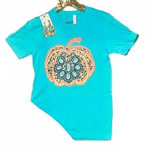NEW L&B LIFE women's leopard pumpkin graphic top in turquoise